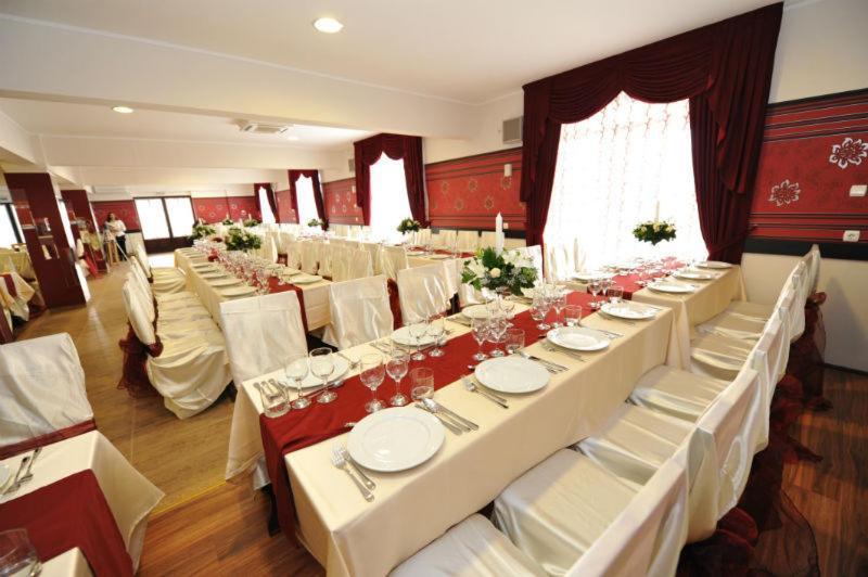 Pension Varadia Oradea Exterior foto