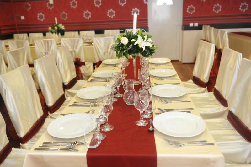 Pension Varadia Oradea Exterior foto