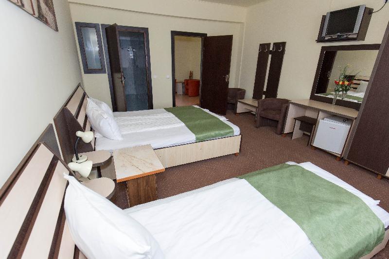 Pension Varadia Oradea Exterior foto
